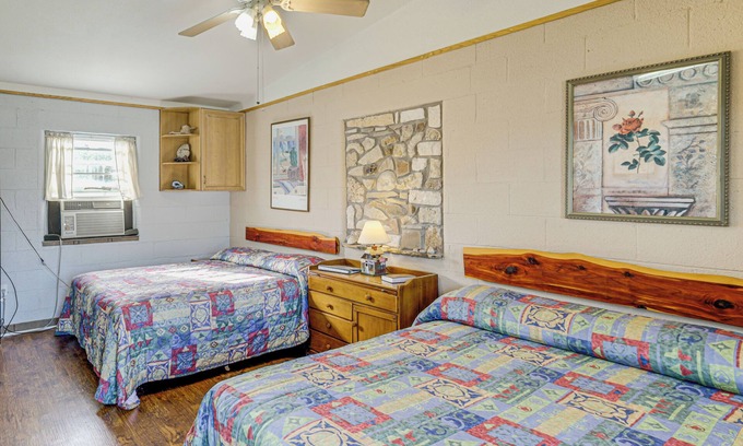 Lake Whitney Appartement | On-Site Hiking Trails: Lake Whitney Studio!