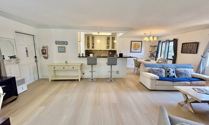 Delray Beach Copropriété | On The Avenue!. Fabulous Location/Spacious