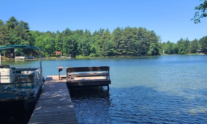 Waupaca Maison | Capacité d'accueil de 18 personnes ou plus, chaîne de lacs, immense maison de 4/6 chambres