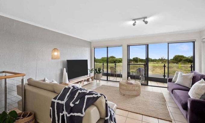 Torquay Appartement | On The Esplanade - Oceanfront Apartment