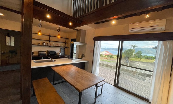 Tatsugo Maison | On the hill - On the hill / Oshima-gun Kagoshima