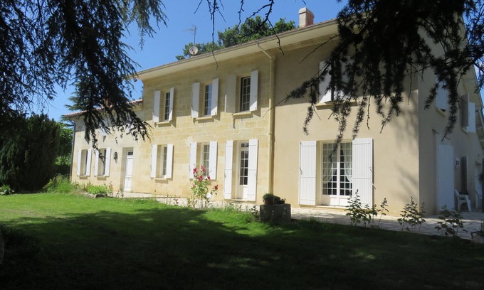 Sainte-Terre Maison | Aux portes de St Emilion Le REFUGE DU PEINTRE est une maison de Charme