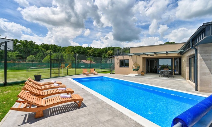 Koprivnica Maison | 4 chambres hébergement à Koprivnica