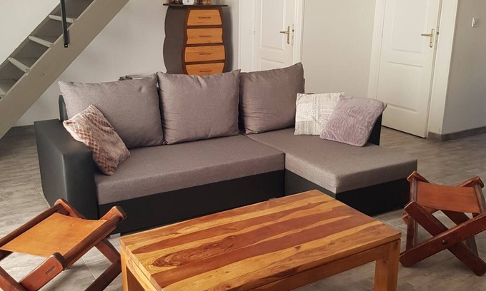 Saint-Denis-les-Rebais Maison | sur la Route de Champ Colin