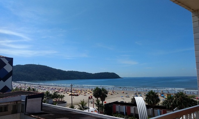 Boqueirao Appartement | Pied dans le sable et avec le meilleur emplacement de Praia Grande à Boqueirão