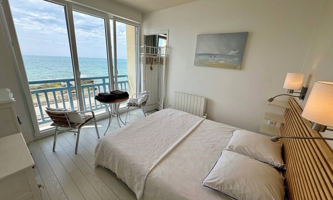 Ambleteuse Appartement | Sur la digue, FACE MER, VUE EXCEPTIONNELLE ! La VILLA BEAU SÉJOUR vous accueille