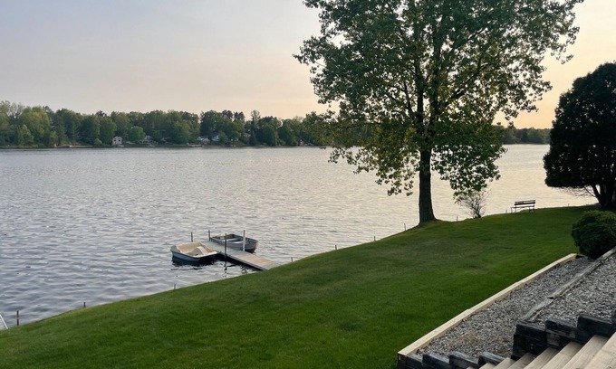 Hastings Cottage | On the Shores of Algonquin w/ Private Dock - Lower Level