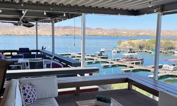 Needles Maison | On The Water in Havasu. 2 beds.