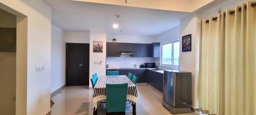 Negombo Appartement | One bedroom 7th Floor Apartment in Ocean Breeze Hotel Residencies Negombo