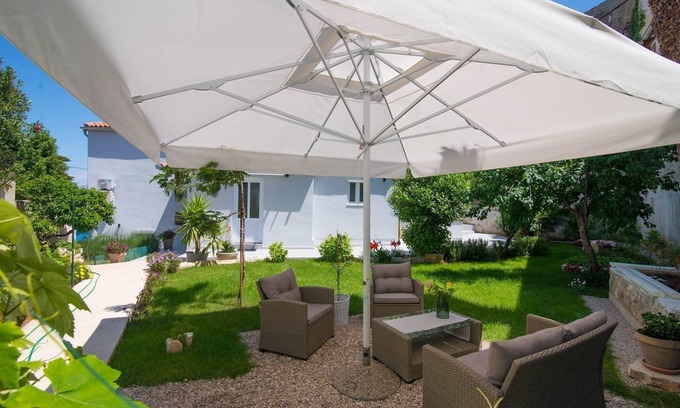 Veli Losinj Appartement | Appartement d'une chambre avec la terrasse Veli Losinj, Losinj (A-19801-b)