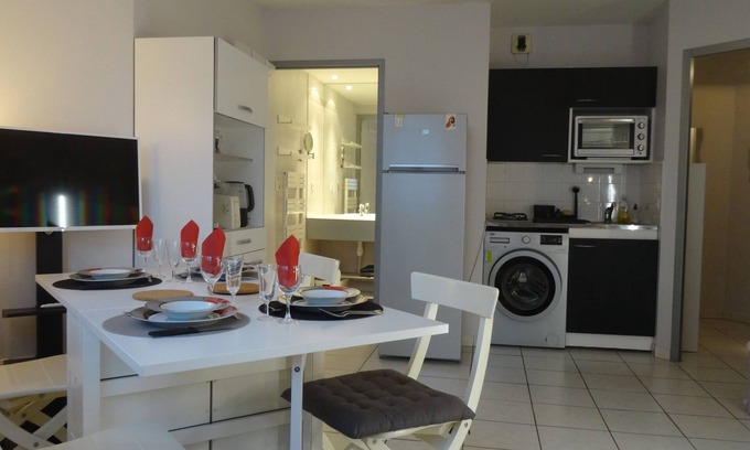 Yves Farge - Le Fleuve Appartement | Appartement T2 standing tout confort au calme + parking