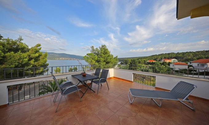 Pridraga Appartement | Appartement d'une chambre avec la terrasse et la vue sur le mer Pridraga - Cuskijas, Novigrad (A-6306-a)