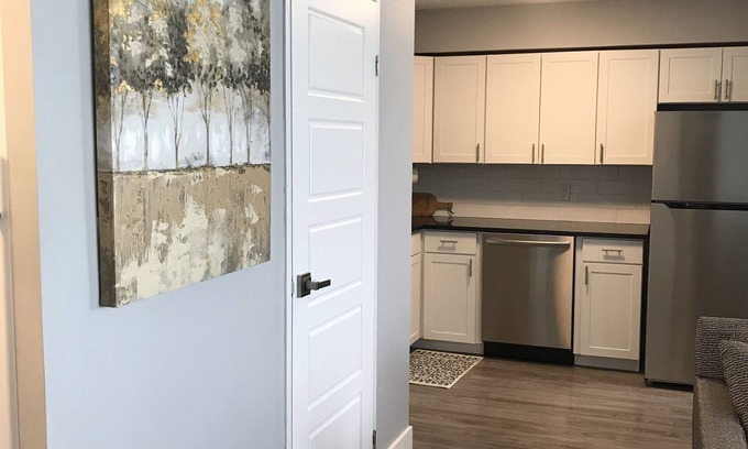 Sarnia Copropriété | ONE BEDROOM CONDO with Amazing View of the St.Clair River