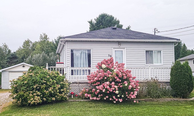 Alban Maison | One bedroom cottage with free parking