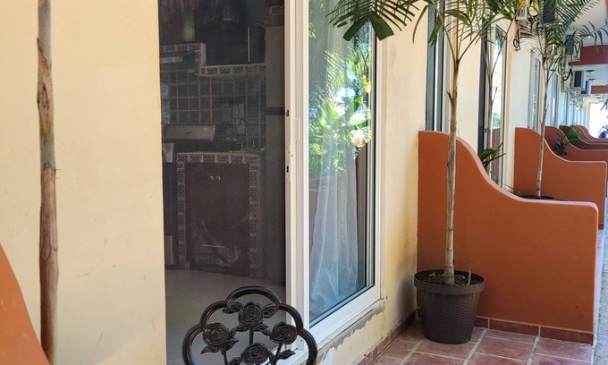 Chacala Copropriété | One bedroom tiny condo PB1 with huge pool! Extended stays get discounted rates!