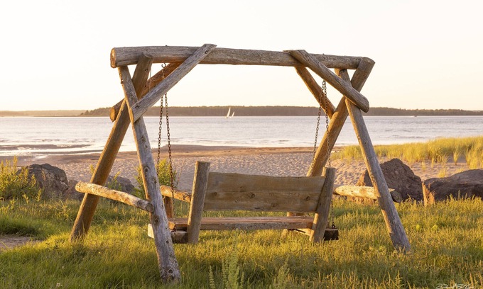 Pointe-du-Chene Cottage | One of a kind Beach House on Parlee Beach! Sunday to Sunday only during summer.