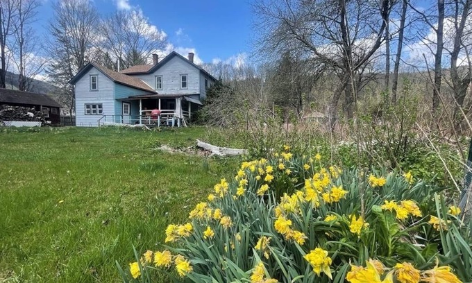 Downsville Maison | One of a kind spacious house located on the East Branch of Delaware riverfront