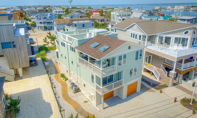 Harvey Cedars Maison | Un au large de l'océan, vient d'être rénové!
