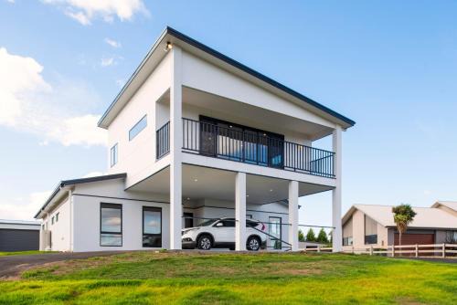 Grindelwald Maison | One Skyline Executive Residence