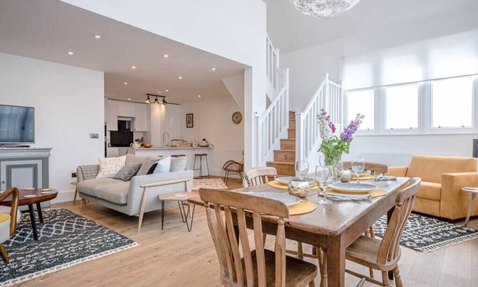 Leiston Maison | One The Old School, Leiston