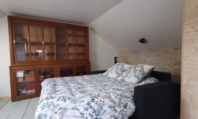 Lucy-sur-Cure Maison | Cocon pour deux, au calme à 2h de Paris et Lyon . Animaux acceptés.