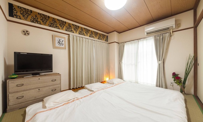 Koenjikita Appartement | Seulement 6 minutes à Shinjuku Koenji est une salle japonaise moderne pouvant accueillir jusqu'à 4 personnes.