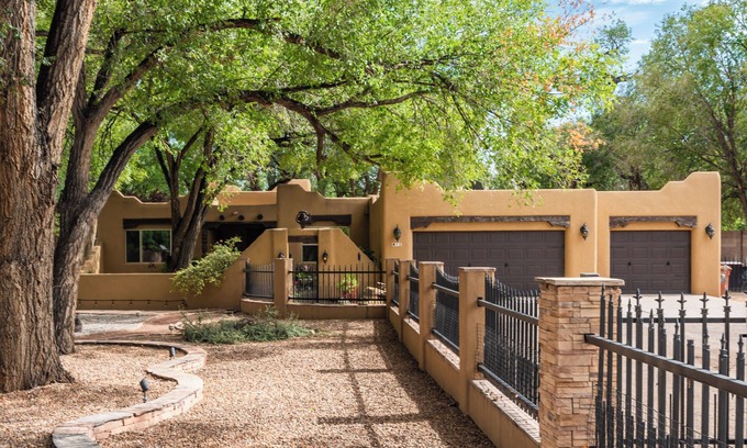 Albuquerque Maison | Only a few days available for Balloon Fiesta-5min from Balloon Fiesta Park