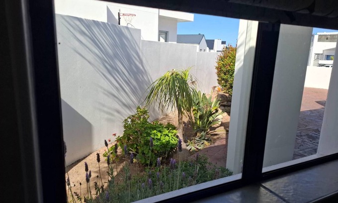 Langebaan Maison | OosiesRus - Charmante Villa Langebaan avec Vue sur le Jardin
