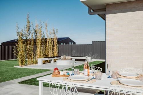 Hawley Beach Maison | Opal - Family Beach House Hawley
