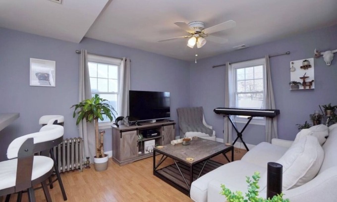 Summit Appartement | Open Concept APT with Full Gym