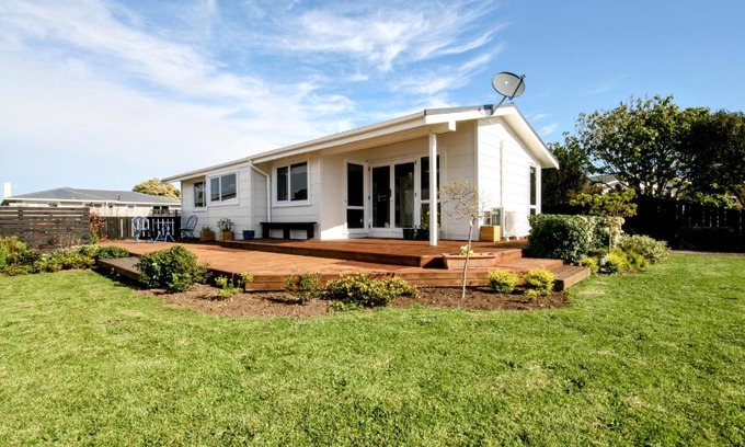 Opunake Maison | Opunake Break - Opunake Holiday Home