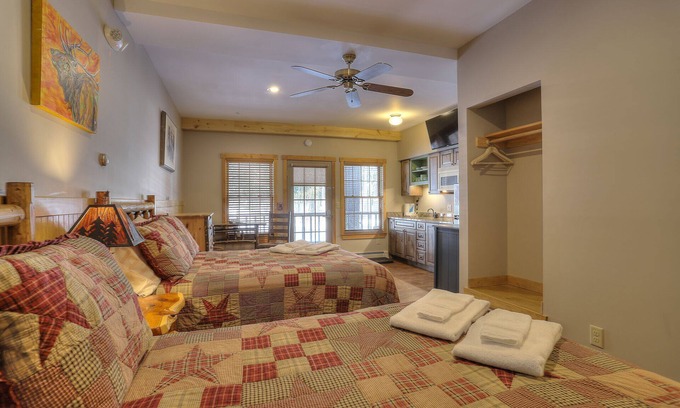 Oquossoc Hôtel | Suite Simple à Oquossoc