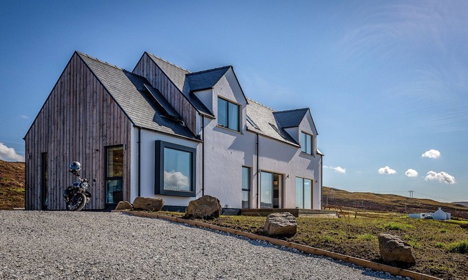 Halistra Maison | Oran Na Mara, Waternish