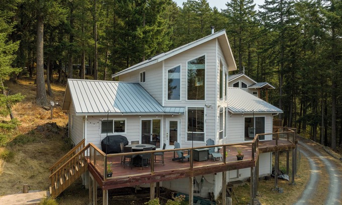 Rosario Maison | Orcas Island, MurAnne House #242