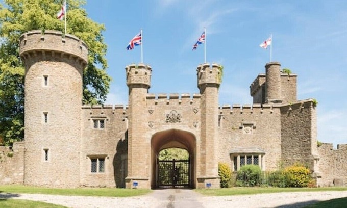 Lullington Autre | Orchardleigh Castle West, Orchardleigh Estate