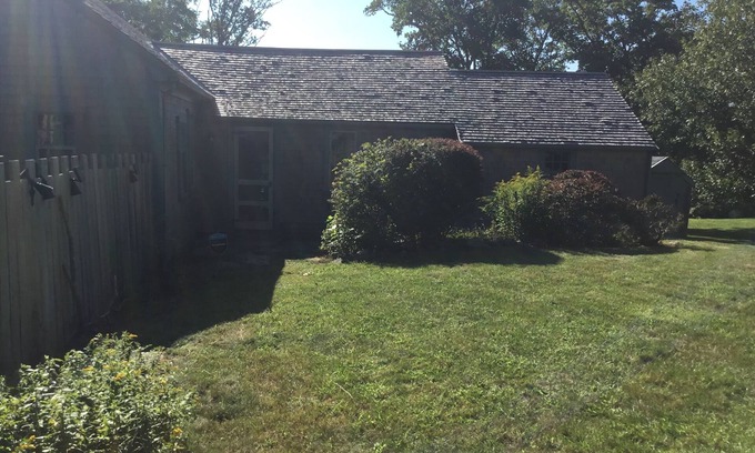 Chilmark Maison | Orginal 1710 Farmhouse Seeks Artist, Writer, Composer or Musician
