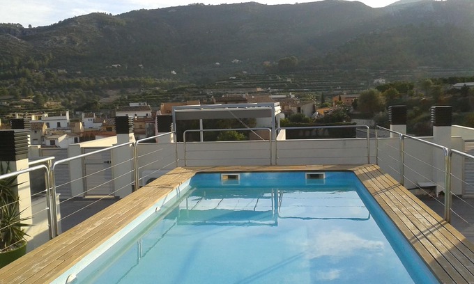 Adsubia Appartement | Appartement lumineux orientation sud ouest, belle vue à 180° sur la montagne,
