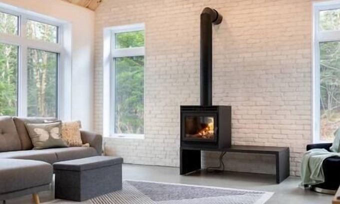 Notre-Dame-Des-Bois Chalet De Ski | Orion, New, Land 100 ACRES