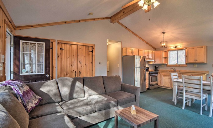 South Branch Maison | ORV, Snowmobiling & Hunting Cabin on Groomed Trail