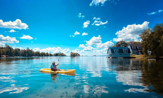 Brier Hill Cabine | Osprey Lodge - The Lodges at Oak Point, 1000 Islands - Right on the River!