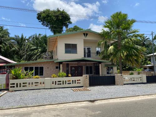 Paramaribo Maison | Osso fu mi ati (huis van mijn hart)
