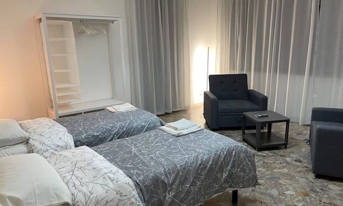 San Trovaso Appartement | OTB 3 - Spacious retreat for families and groups between Venice and Treviso with 3 rooms