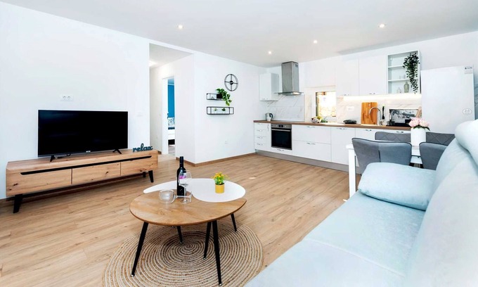Rovinj Appartement | OTTO - Sea view Apartment with Parking