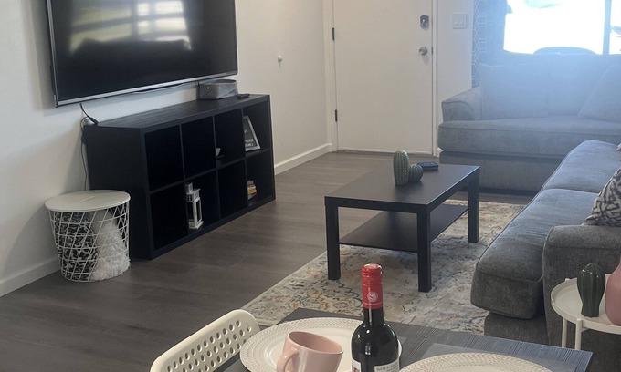 Centralia Copropriété | Our Happy Place 1BR Condo