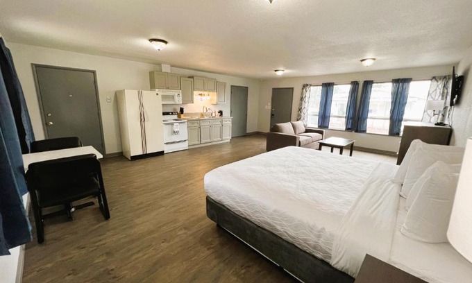 Long Beach Hôtel | Our Place at The Beach