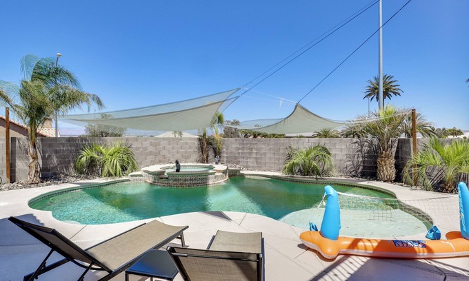 Foothills Maison | Outdoor Entertaining Space: Family Henderson Home