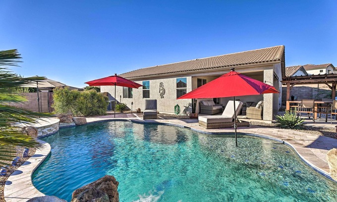 Entrada Del Oro Maison | Outdoor Oasis: Home w/ Fire Pit in Gold Canyon!