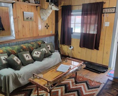 Chama Chalet De Ski | Outlaw Cache