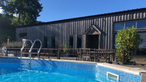 Westbrook Court Maison | Outshot Barn