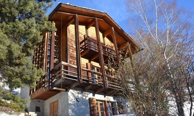 St. Luc Chalet De Ski | Extérieur : Chalet à l’architecture moderne sur 3 étages, pour 6 personnes, belle vue panoramique -I